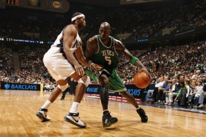 开云网站-曼联冬窗目标明确，锋线补强方案加速推进，曼城冬窗引援